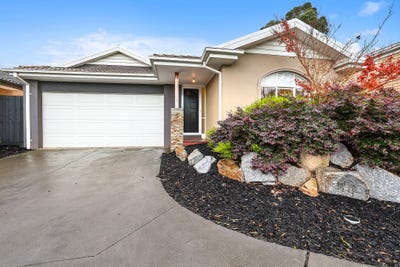 /international/au/4-premier-lane-garfield-vic-151175496/