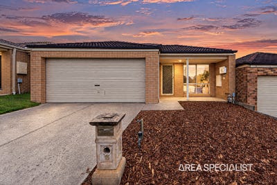 /international/au/15-jennifer-court-pakenham-vic-152695716/