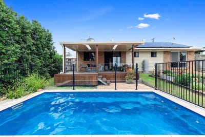 /international/au/12-annette-street-dundowran-beach-qld-151120752/