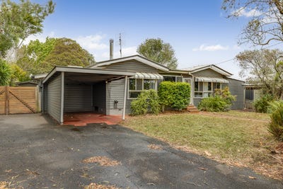 /international/au/10-wilfred-street-harristown-qld-152630312/