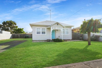 /international/au/8-fechler-avenue-horsham-vic-151320356/