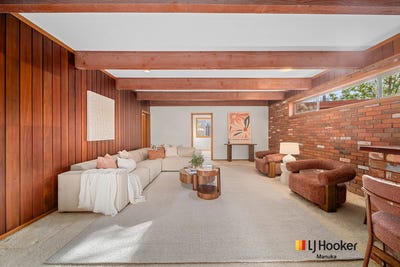 /international/au/19-bailey-place-yarralumla-act-151056244/