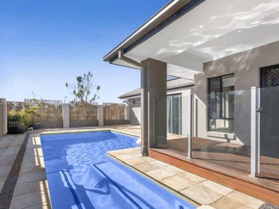 /international/au/7-pincally-crescent-ormeau-qld-148546824/