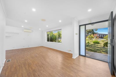/international/au/61-vanzetti-crescent-kambah-act-150894028/