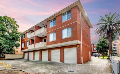 /international/au/13-30-early-street-parramatta-nsw-148256496/