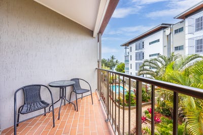 /international/au/37-63-64-the-strand-north-ward-qld-152646008/