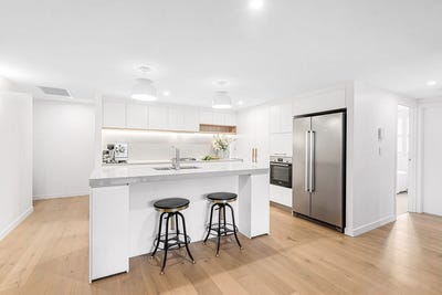 /international/au/12-10-bay-terrace-wynnum-qld-151230524/