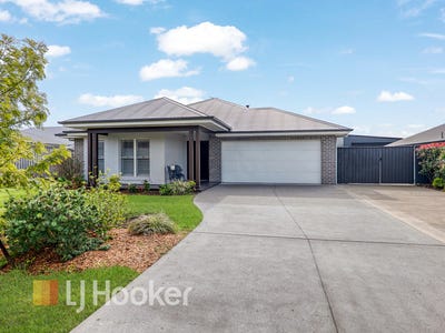 /international/au/29-royal-avenue-medowie-nsw-151330032/
