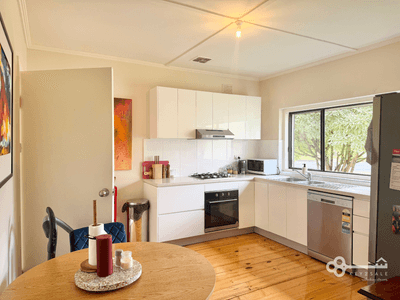 /international/au/8-noojee-street-mount-gambier-sa-151241832/