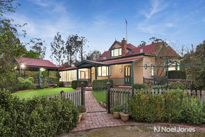/international/au/35-35a-wandin-east-road-wandin-north-vic-152473488/