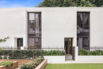 /international/au/2102-18-ocean-street-north-bondi-nsw-150801464/