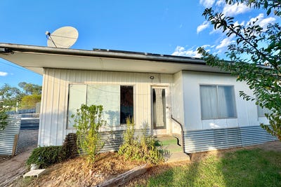 /international/au/30-barnes-street-poochera-sa-151037784/