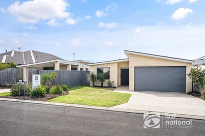/international/au/19-holbrook-street-margaret-river-wa-151053600/