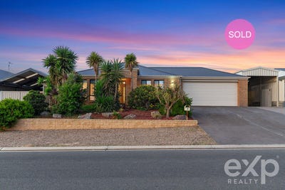/international/au/9-willard-street-moonta-bay-sa-151001076/