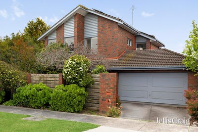 /international/au/1-27-cratloe-road-mount-waverley-vic-152512692/