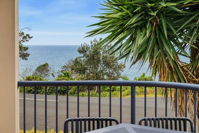 /international/au/213-37-pacific-drive-port-macquarie-nsw-152448576/