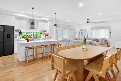 /international/au/127a-logan-street-eagleby-qld-151218848/