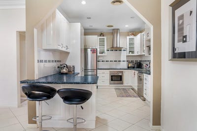 /international/au/16-horatio-street-mudgee-nsw-151855420/