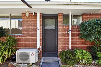 /international/au/4-18-oak-avenue-boronia-vic-151373988/