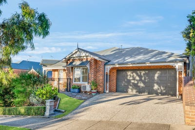 /international/au/5-clydesdale-way-highton-vic-151296788/