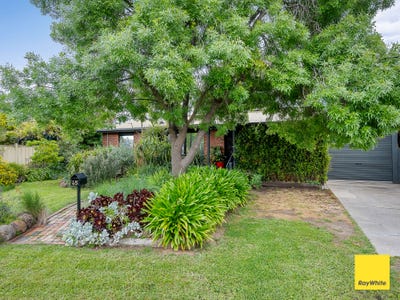 /international/au/45-neil-street-kangaroo-flat-vic-152569016/
