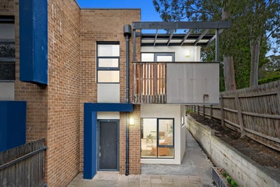 /international/au/8-3-5-milton-street-ferntree-gully-vic-152548360/
