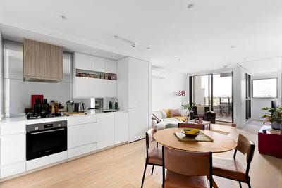 /international/au/615-11-urquhart-street-coburg-vic-151060992/