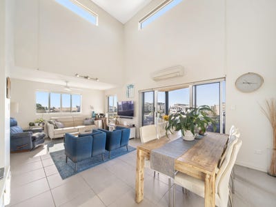 /international/au/19-13-louis-street-redcliffe-qld-148225088/