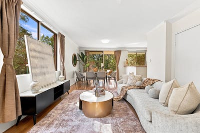 /international/au/49-4-riverpark-drive-liverpool-nsw-152622524/
