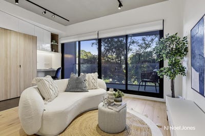 /international/au/111-33-harrow-street-box-hill-vic-151056532/