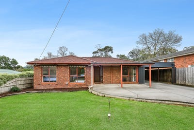/international/au/44-barker-drive-mooroolbark-vic-151388324/