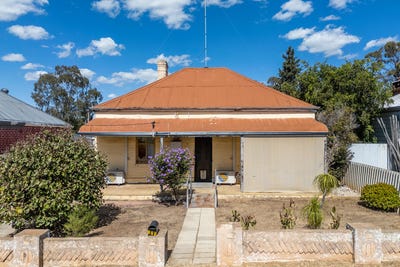/international/au/171-duke-street-east-northam-wa-152450692/