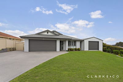 /international/au/35-diamond-circuit-rutherford-nsw-152672936/