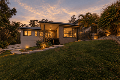 /international/au/28-kingcrest-drive-reedy-creek-qld-152348692/