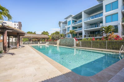 /international/au/315-72-74-the-strand-north-ward-qld-152369604/