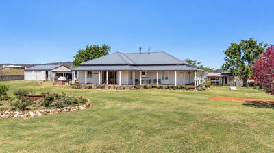 /international/au/179-wood-street-tenterfield-nsw-152592356/