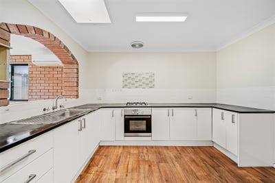 /international/au/1-cane-court-gosnells-wa-148526960/