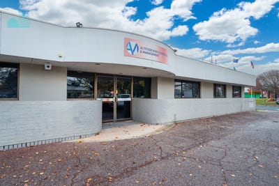 /international/au/1-330-griffith-road-lavington-nsw-505093812/