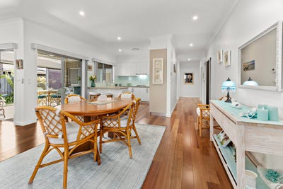 /international/au/18-arnold-crescent-kiama-nsw-151162852/
