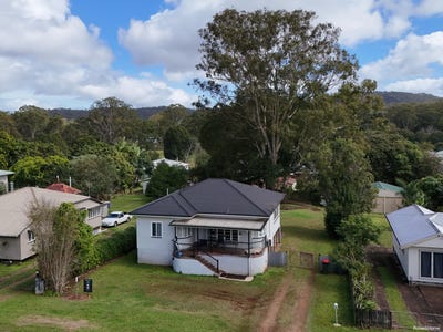 /international/au/13-rogers-street-ravenshoe-qld-151522952/