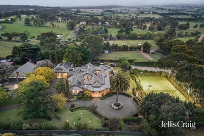 /international/au/65-daisy-hill-road-doreen-vic-151180312/