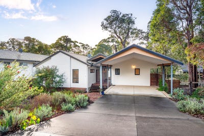 /international/au/7-sanctuary-circle-cowaramup-wa-148564592/