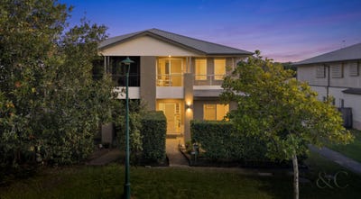 /international/au/9-eaton-street-sippy-downs-qld-151455744/