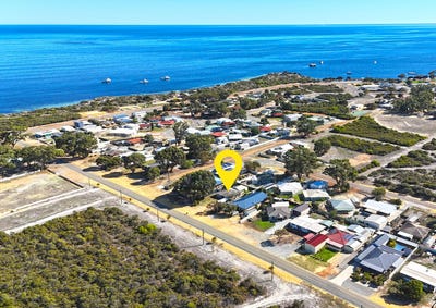 /international/au/16-thomas-street-leeman-wa-151416048/