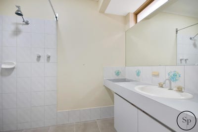 /international/au/1-ensay-place-dudley-park-wa-148282244/