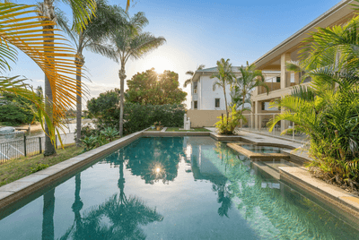 /international/au/52-moana-park-avenue-broadbeach-waters-qld-150820436/