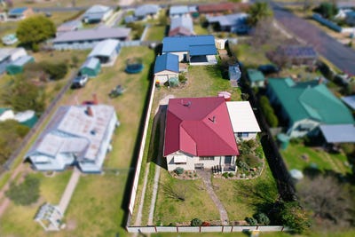 /international/au/4-symes-street-stanthorpe-qld-152311920/
