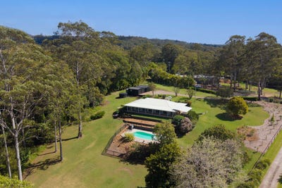 /international/au/12-meadow-court-doonan-qld-152364172/