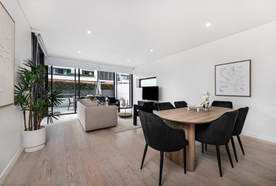 /international/au/417-11-solent-circuit-norwest-nsw-152655660/