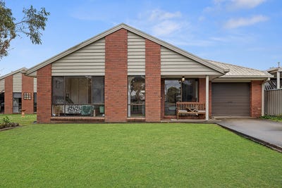 /international/au/166-coleraine-road-hamilton-vic-151641852/